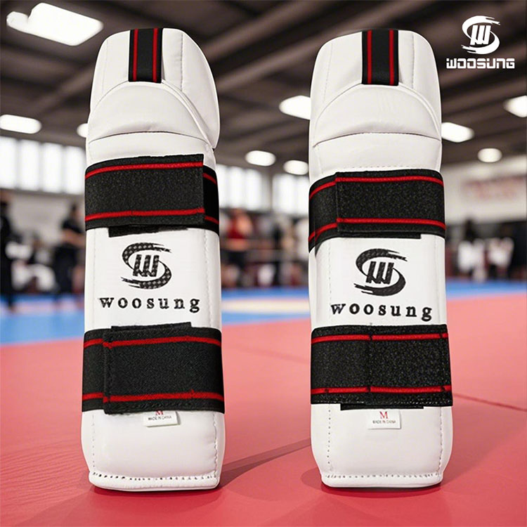 Taekwondo Arm Guard พร้อมข้อศอก